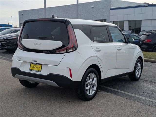 2024 Kia Soul LX