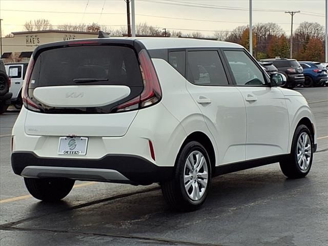 2024 Kia Soul LX