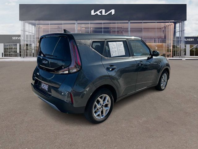 2024 Kia Soul LX