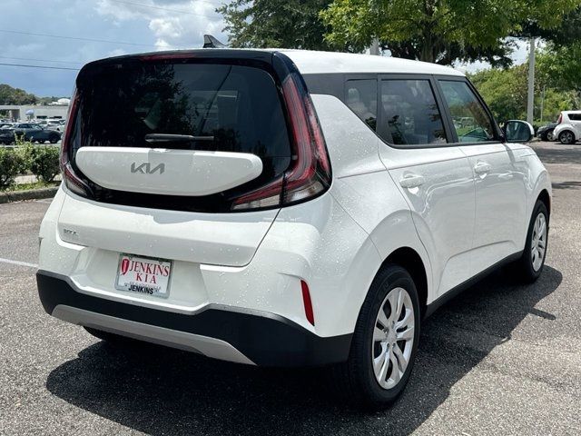 2024 Kia Soul LX