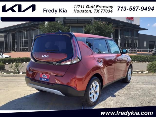 2024 Kia Soul LX