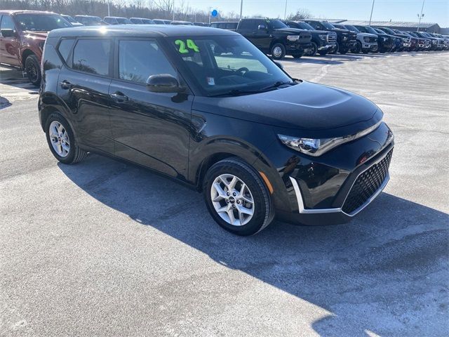 2024 Kia Soul LX