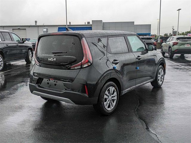 2024 Kia Soul LX