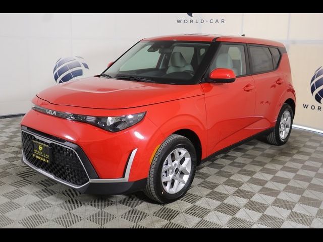 2024 Kia Soul LX