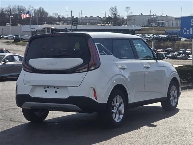 2024 Kia Soul LX