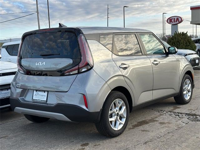 2024 Kia Soul LX