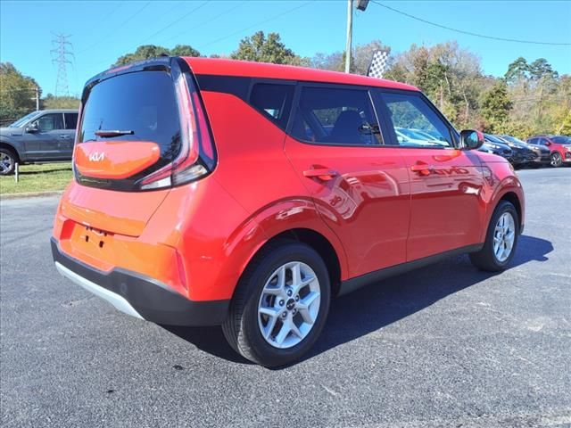 2024 Kia Soul LX