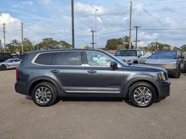 2024 Kia Telluride LX