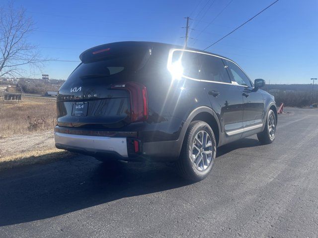 2024 Kia Telluride LX