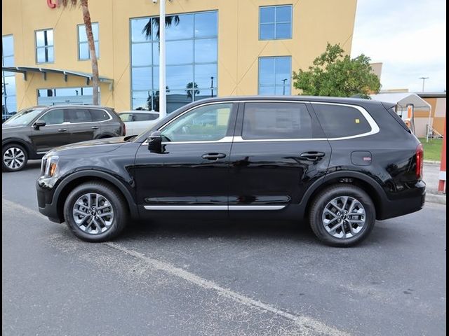 2024 Kia Telluride LX