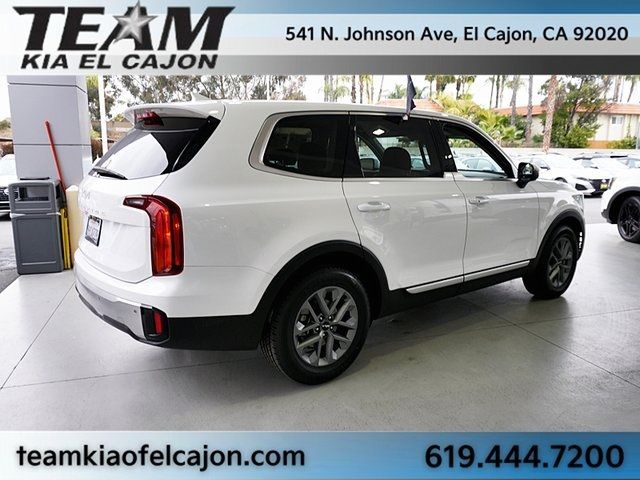 2024 Kia Telluride LX