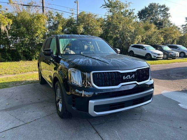 2024 Kia Telluride LX