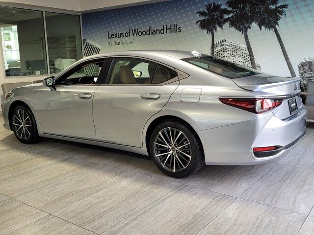 2024 Lexus ES 300h