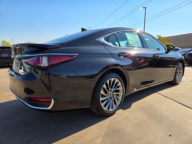 2024 Lexus ES 300h Luxury