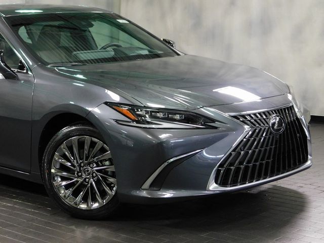 2024 Lexus ES 300h Ultra Luxury