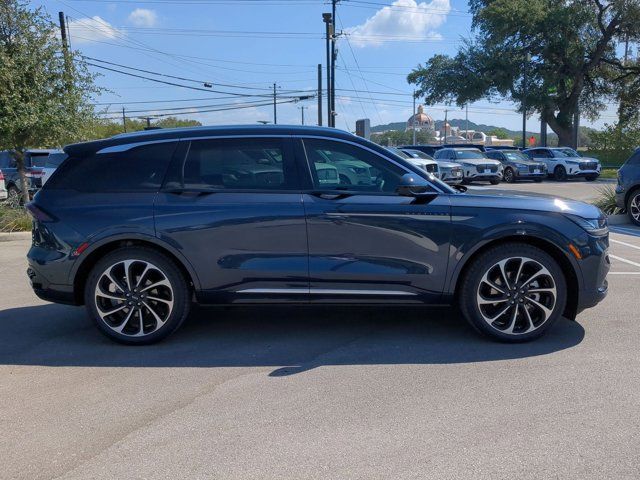 2024 Lincoln Nautilus Black Label