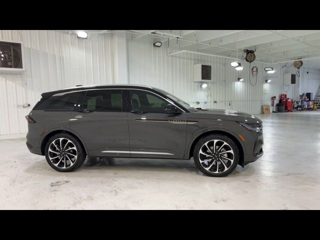 2024 Lincoln Nautilus Black Label