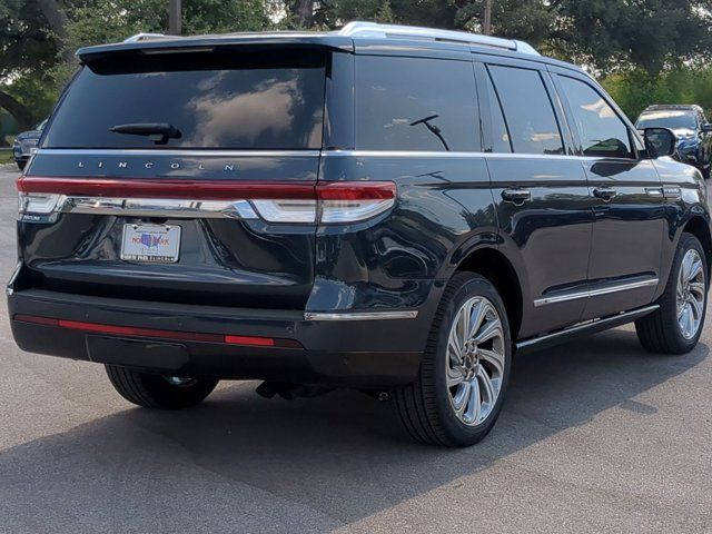 2024 Lincoln Navigator Premiere