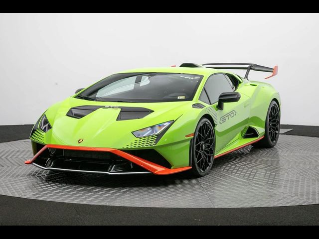 2024 Lamborghini Huracan STO Base