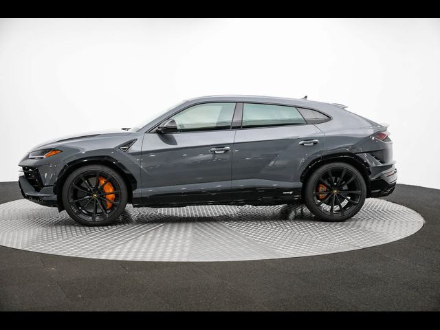 2024 Lamborghini Urus S