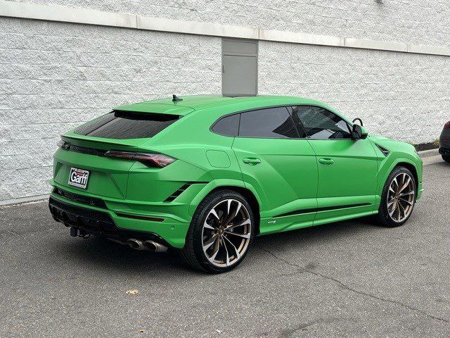 2024 Lamborghini Urus S