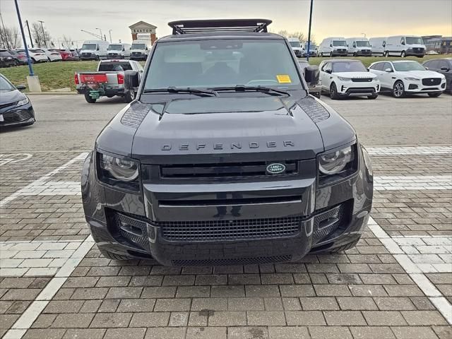 2024 Land Rover Defender X-Dynamic SE