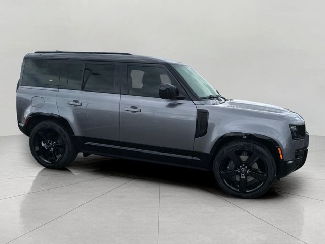 2024 Land Rover Defender X-Dynamic SE