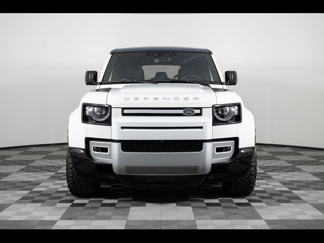 2024 Land Rover Defender SE