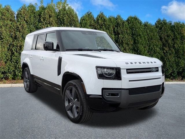 2024 Land Rover Defender Outbound