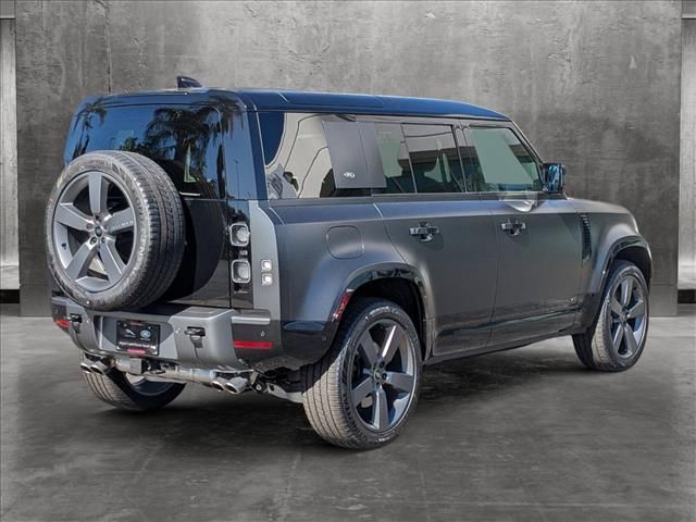 2024 Land Rover Defender Carpathian Edition