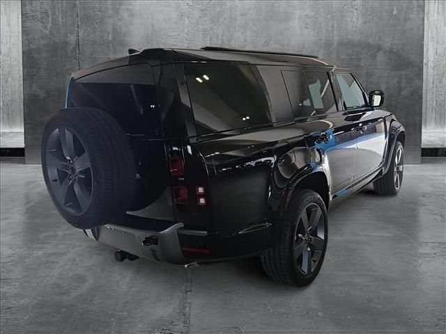 2024 Land Rover Defender Outbound