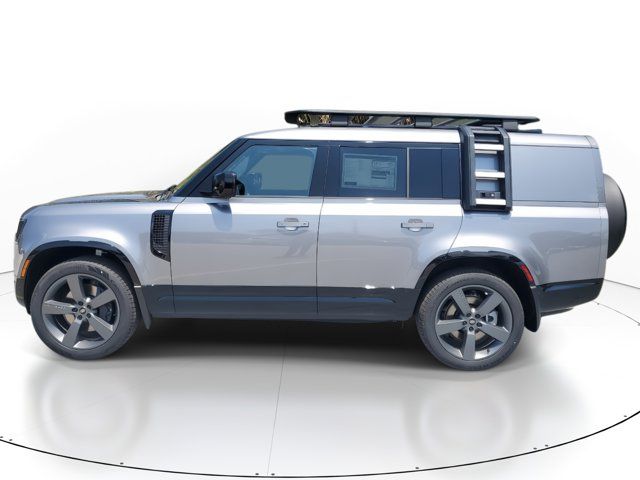 2024 Land Rover Defender Outbound