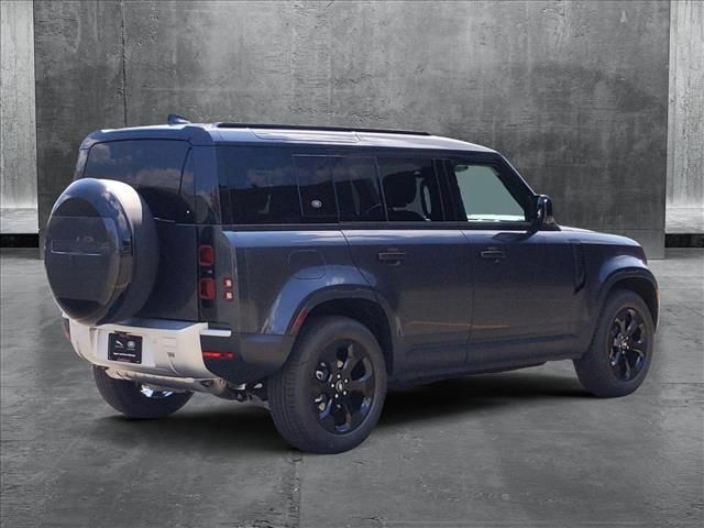 2024 Land Rover Defender S