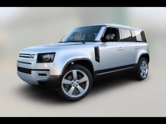 2024 Land Rover Defender SE