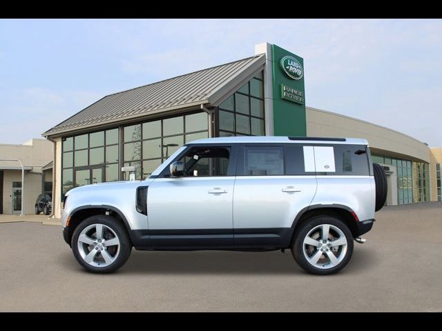 2024 Land Rover Defender SE