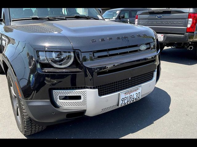 2024 Land Rover Defender SE