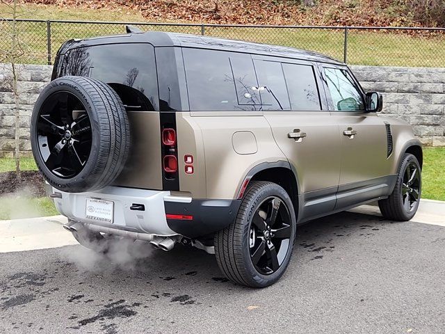 2024 Land Rover Defender SE