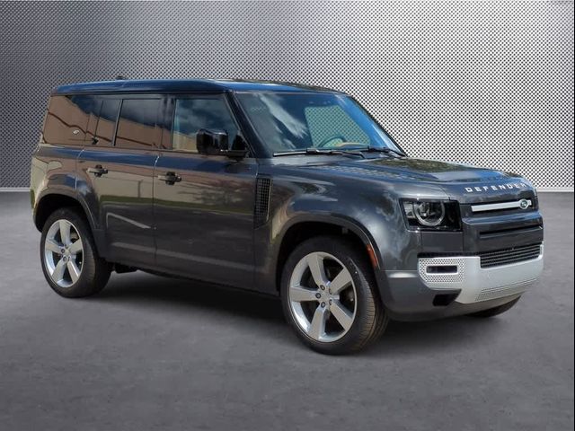 2024 Land Rover Defender SE