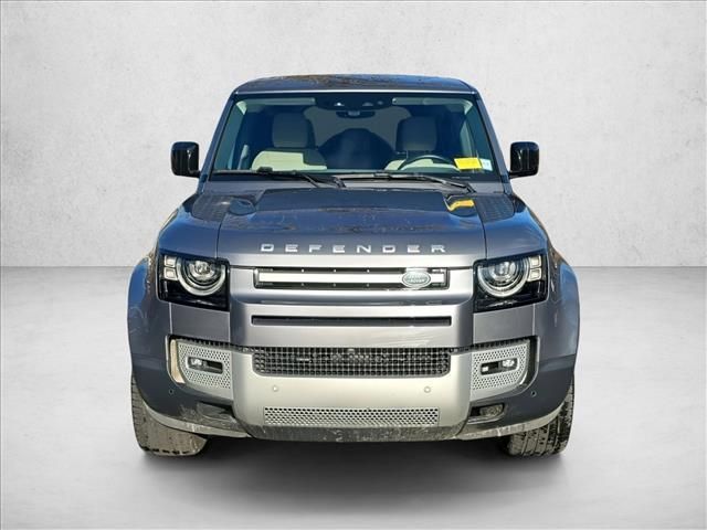 2024 Land Rover Defender SE