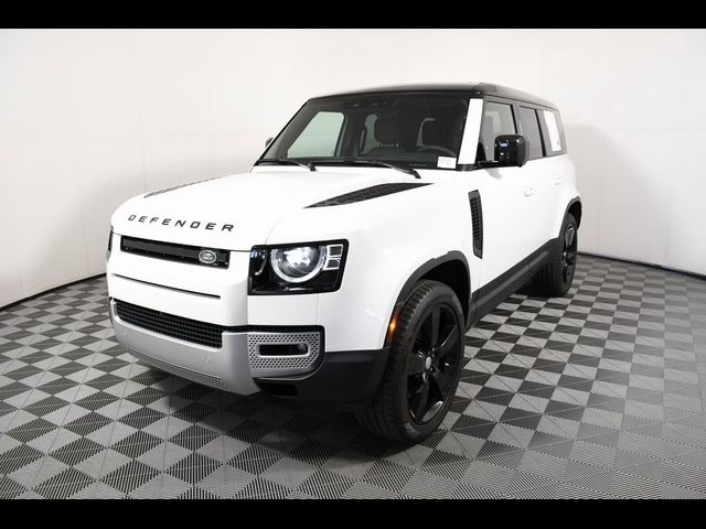 2024 Land Rover Defender SE