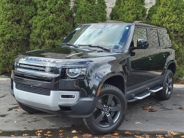 2024 Land Rover Defender SE