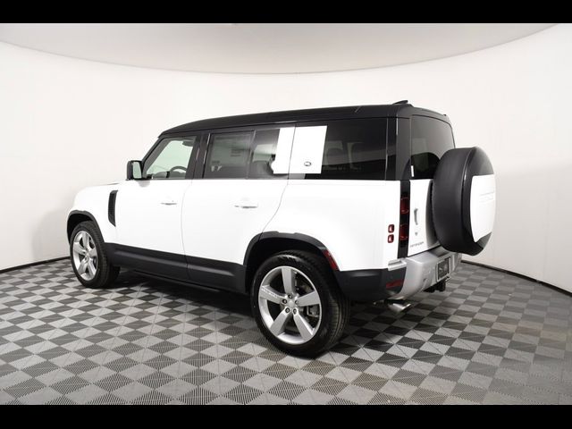 2024 Land Rover Defender SE