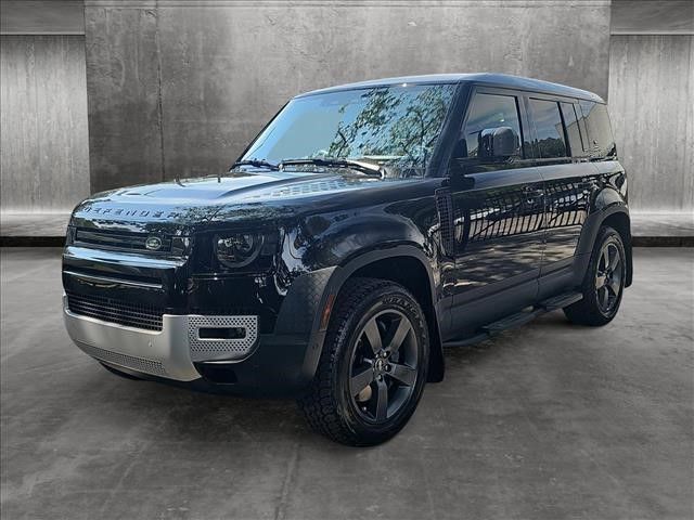 2024 Land Rover Defender SE