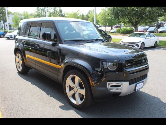 2024 Land Rover Defender SE