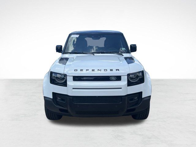 2024 Land Rover Defender SE