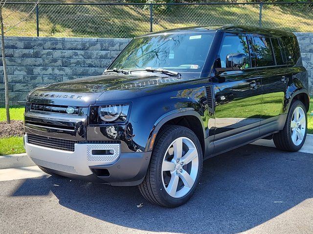 2024 Land Rover Defender SE