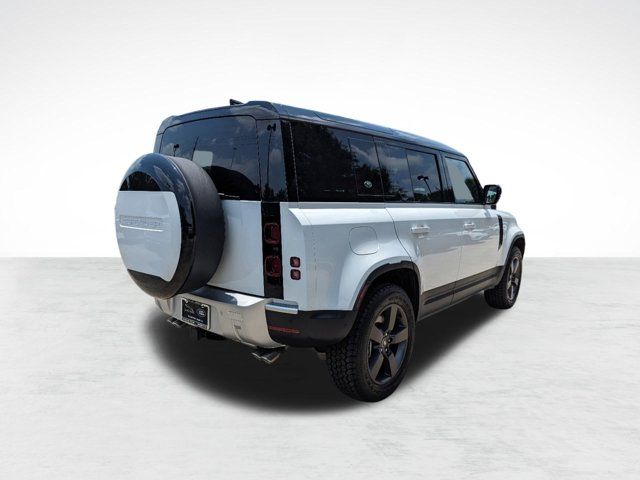 2024 Land Rover Defender SE