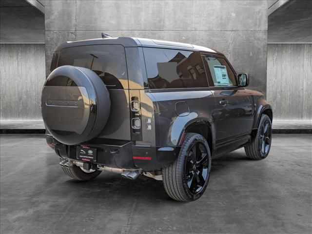 2024 Land Rover Defender V8