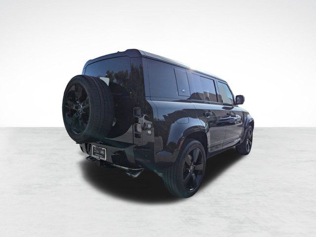 2024 Land Rover Defender V8