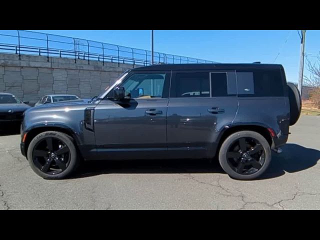 2024 Land Rover Defender V8